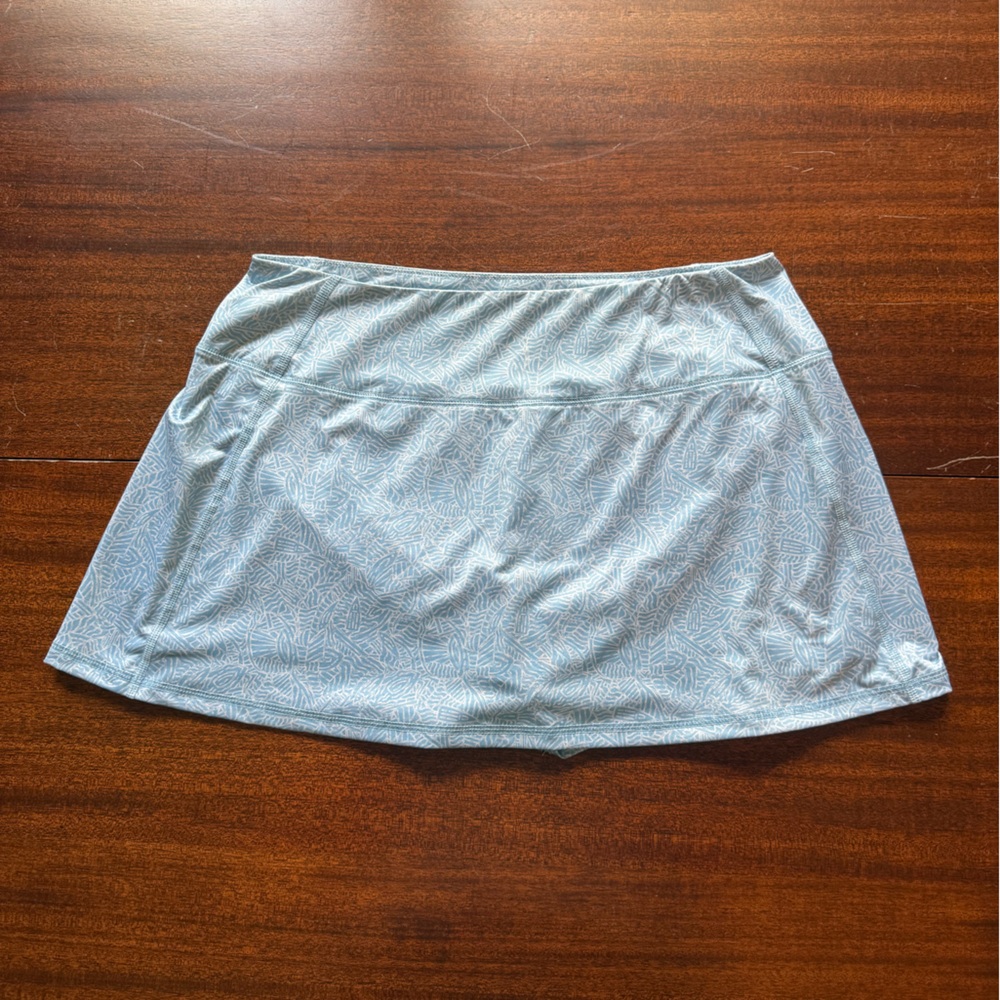 Vineyard Vines- Blue Tropical Print Skort-Large